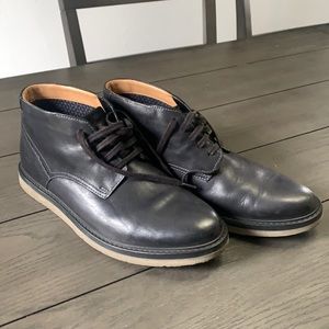 Clarks extralight black leather boots